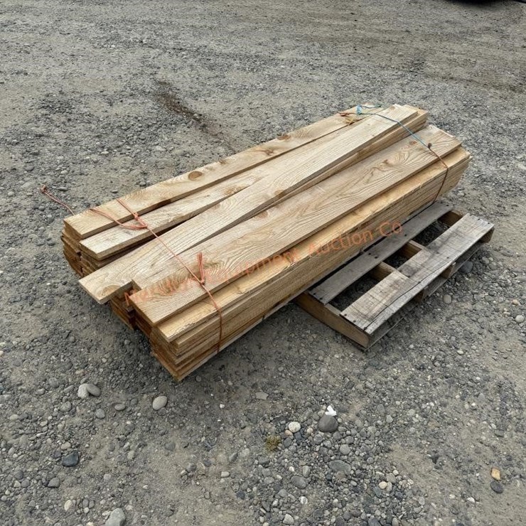 ~60 Cedar Fence Boards, Approx. 1" x 6" x 6'