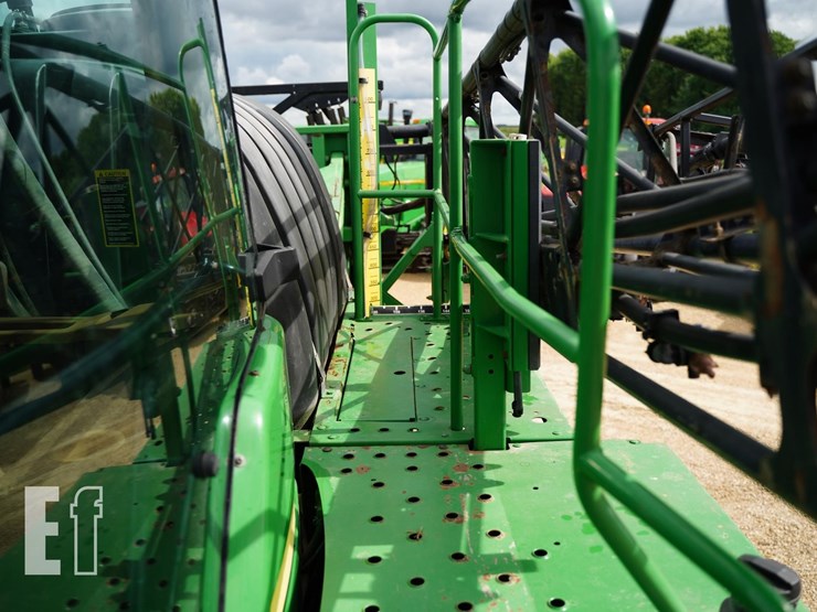 2007-john-deere-4720-image-35