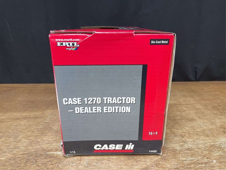 1/16-case-1270-dealer-nib-ertl-image-4