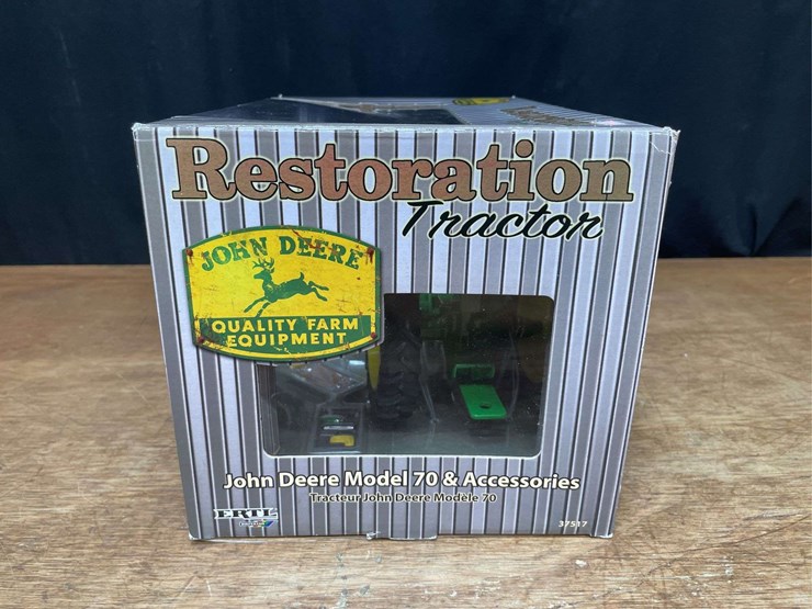 1/16-john-deere-70-restoration-nib-ertl-image-4