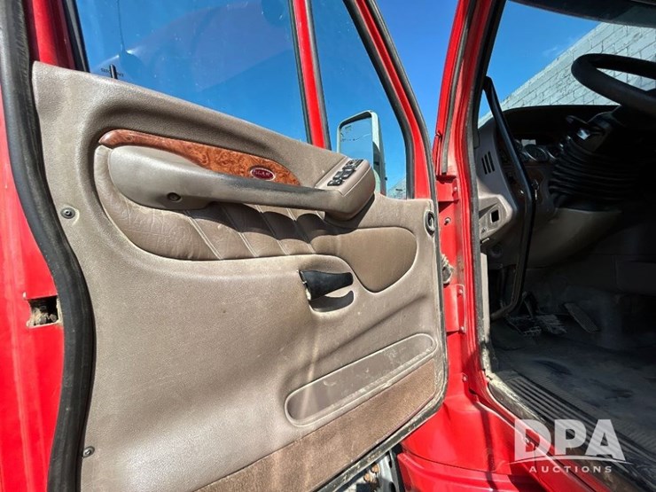 2007-peterbilt-387-image-64