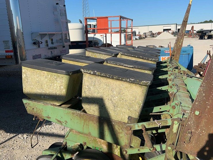 john-deere-7000-image-2