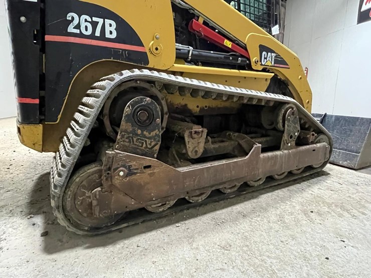 caterpillar-267b-image-17