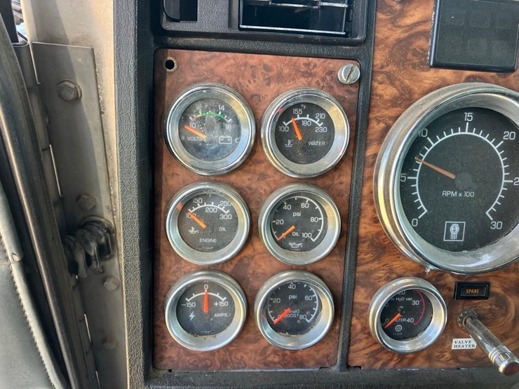 2000-kenworth-w900-image-48