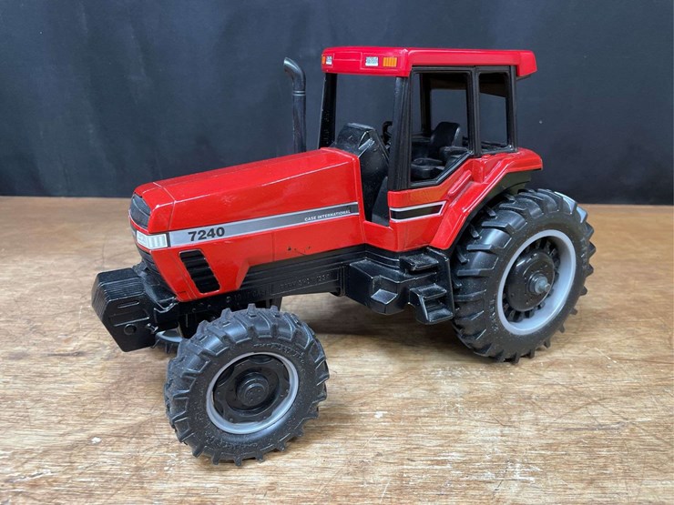 1/16-case-ih-magnum-7240-1994-farm-show-nib-ertl-image-2