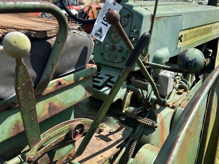 john-deere-720-image-9