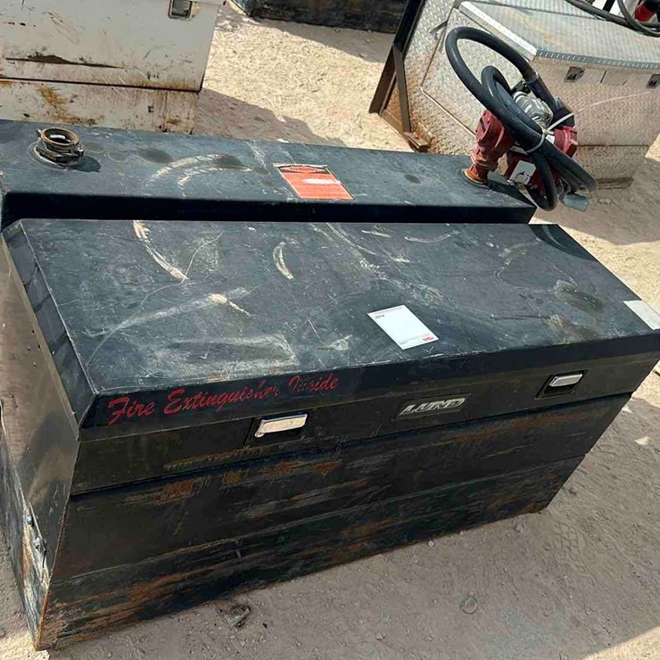100 GAL FUEL TANK W/PUMP TOOLBOX COMBO