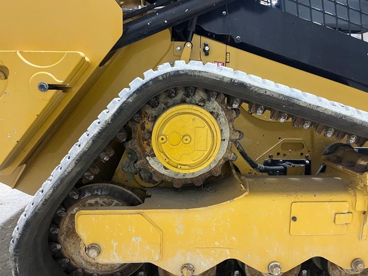 2023-caterpillar-259d3-image-22