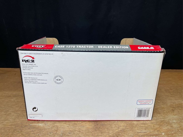 1/16-case-1270-dealer-nib-ertl-image-7
