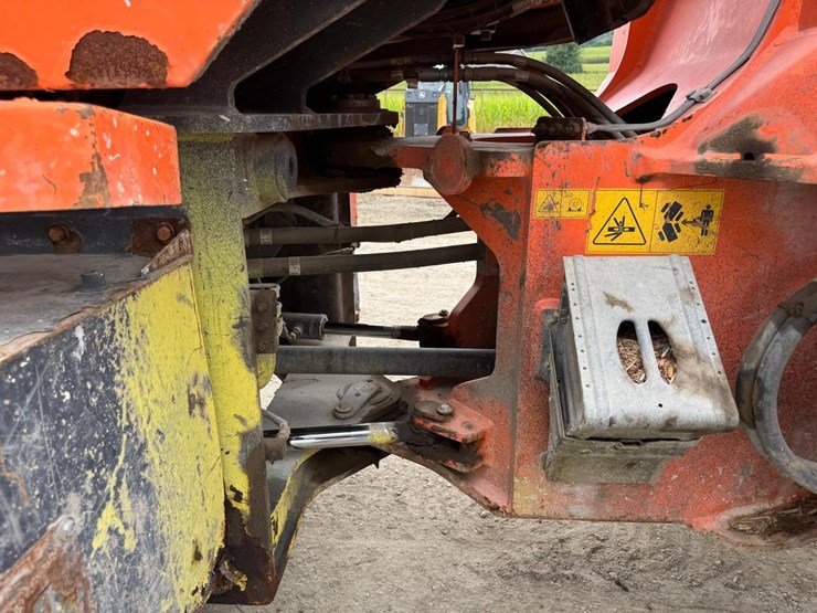 2016-doosan-dl250-image-18