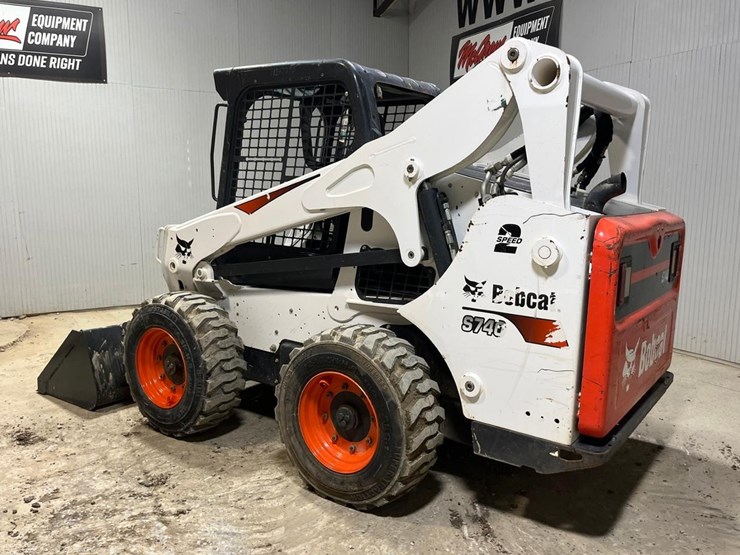 2022-bobcat-s740-image-3