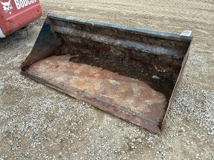 bobcat-86”-skid-steer-material-bucket-image-1