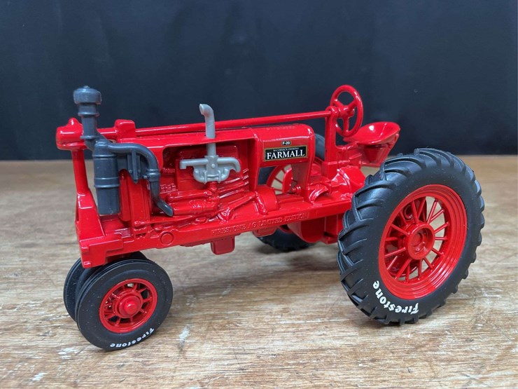 1/16-farmall-f-20-firestone-nib-ertl-image-2