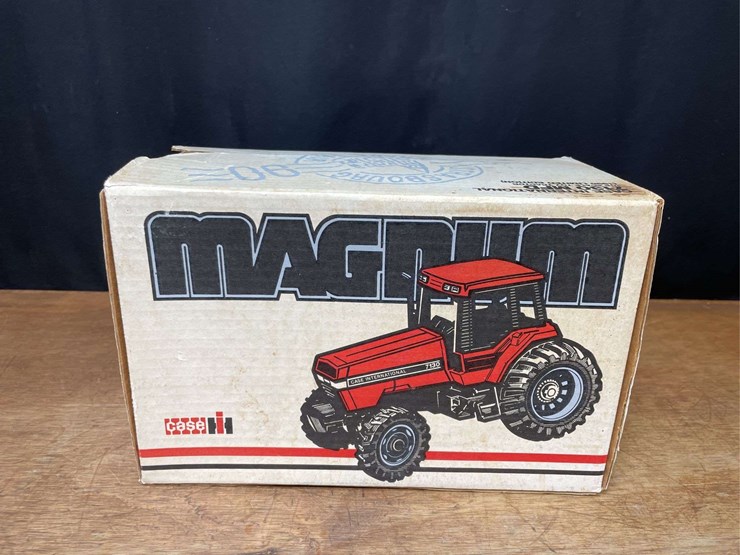 1/16-case-ih-7130-1990-strasbourg-nib-ertl-image-17