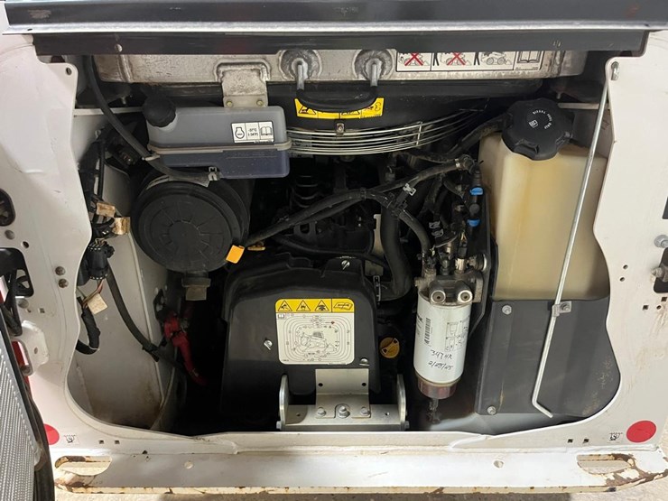 2021-bobcat-t76-image-17