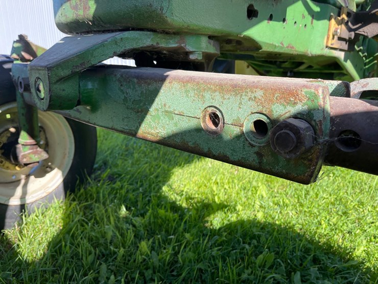 john-deere-720-image-15