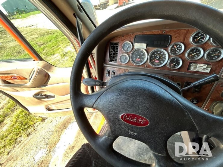 2007-peterbilt-387-image-76