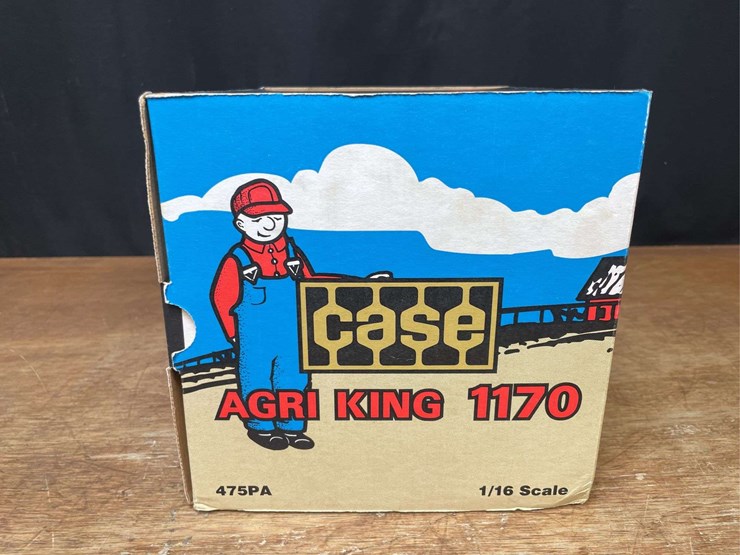 1/16-case-1170-demonstrator-1996-nfts-nib-ertl-image-19