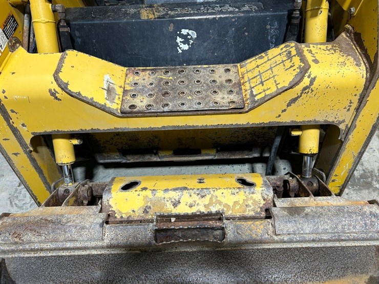 john-deere-315-image-10