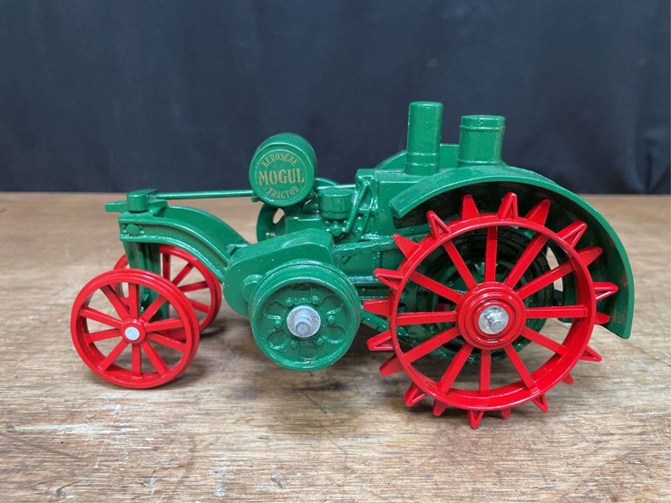 1/16-ihc-mogul-10-20-kerosene-heritage-series-sm-image-2