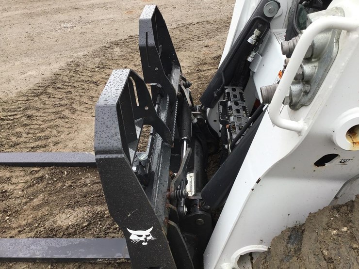 bobcat-48"-heavy-duty-skid-steer-pallet-forks-image-6