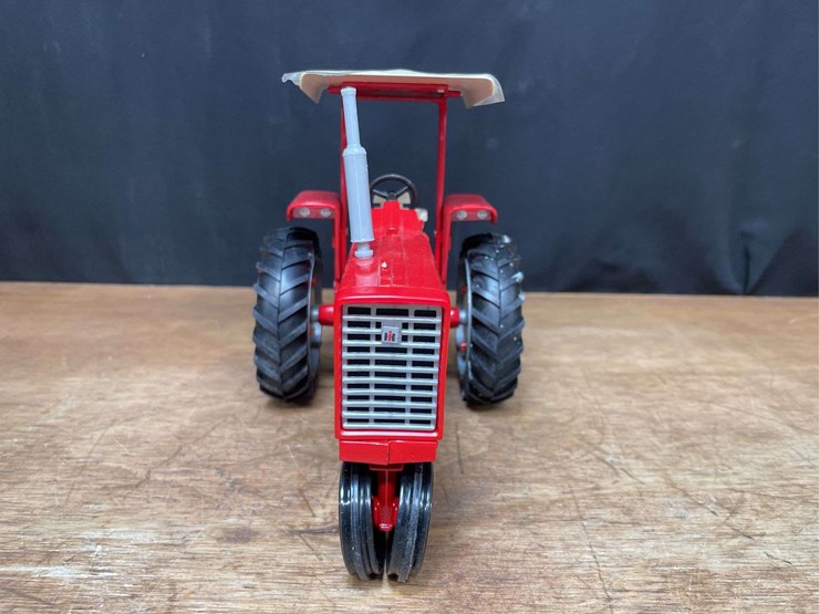 1/16-ih-756-1996-farm-show-nib-ertl-image-11