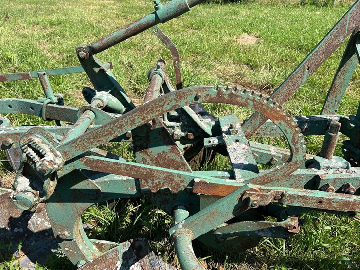 oliver-3-bottom-plow-image-12