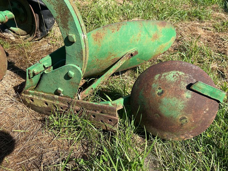 oliver-1-bottom-plow-image-12