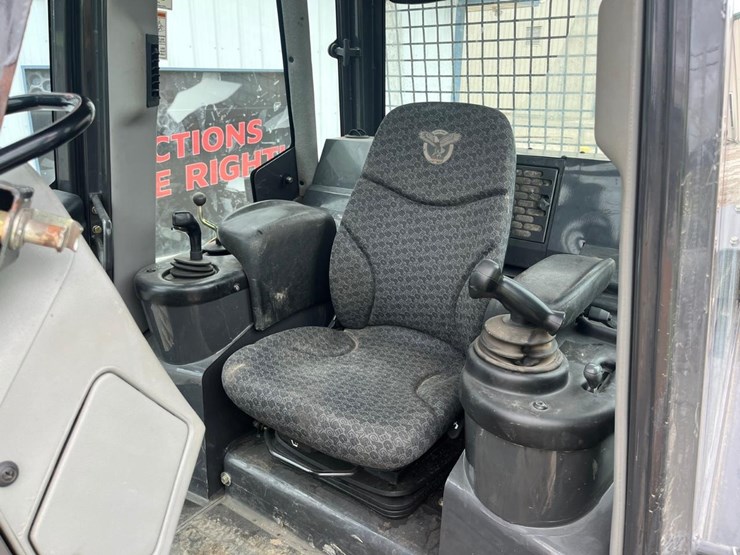 2019-case-650m-lgp-image-21