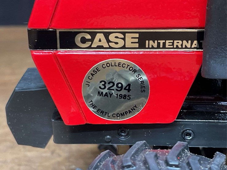 1/16-case-ih-3294-1985-collector-nib-ertl-image-4
