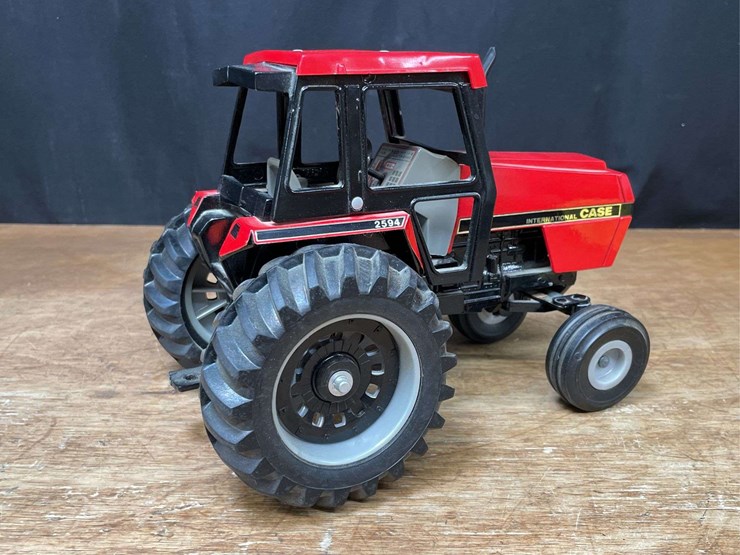 1/16-case-ih-2594-las-vegas-nib-ertl-image-8