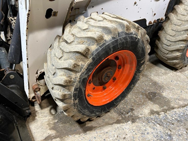 2021-bobcat-s740-image-12