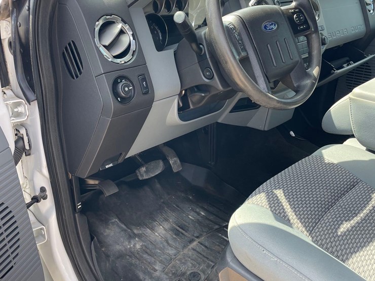 2000-ford-f250-image-36