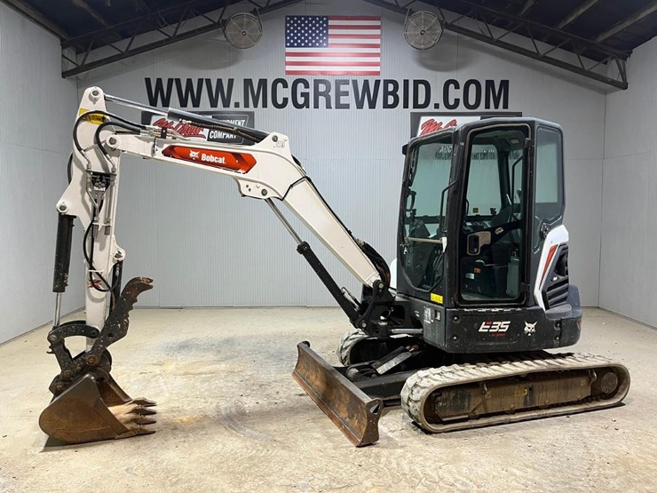 2022-bobcat-e35-image-1