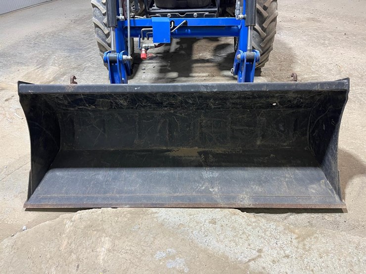 new-holland-workmaster-65-image-9