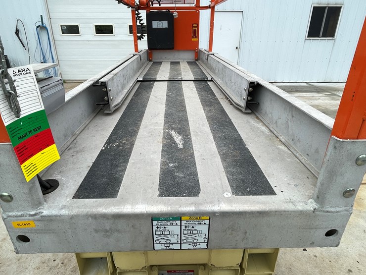 jlg-2630es-image-24