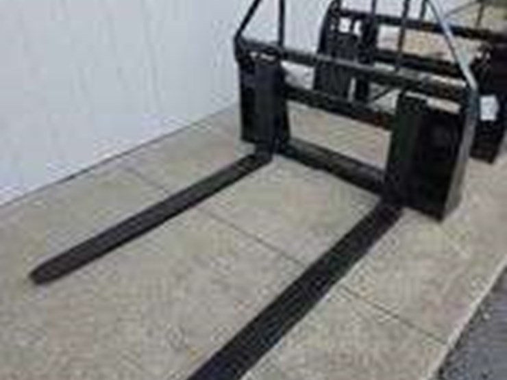 skid-steer-adjustable-pallet-fork,-model-sa11100-image-1