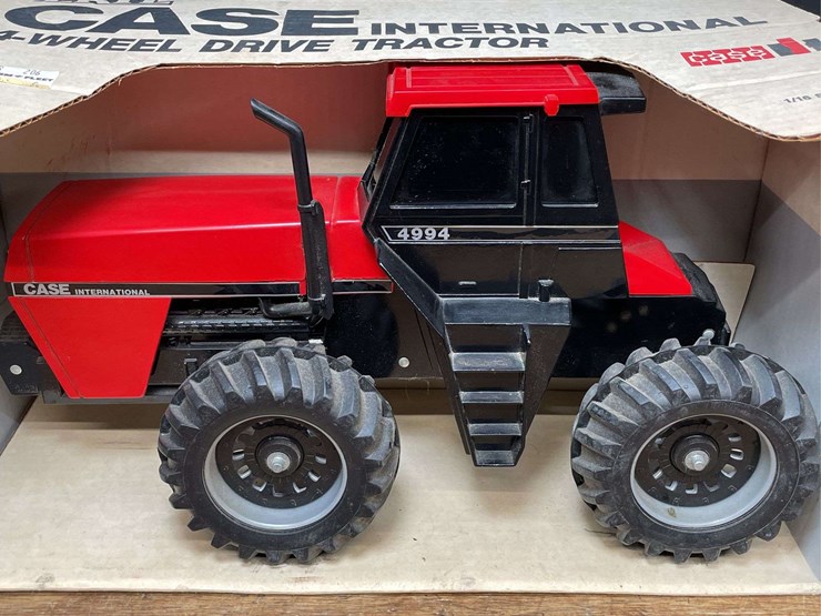 1/16-case-ih-4994-nib-ertl-image-2