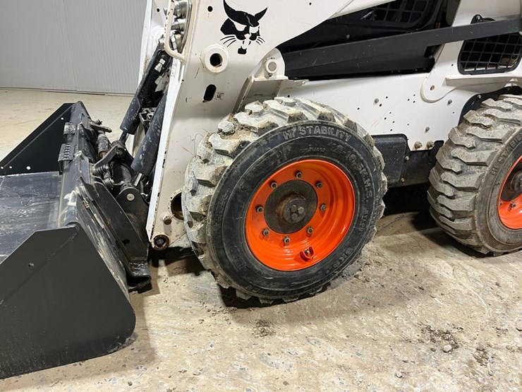 2022-bobcat-s740-image-12