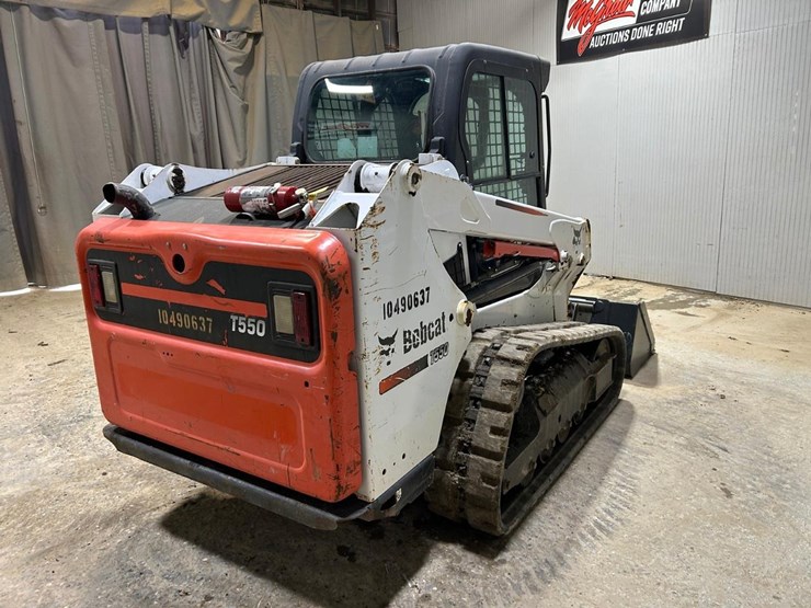 2016-bobcat-t550-image-5