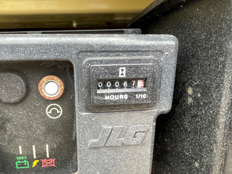 jlg-2630es-image-19