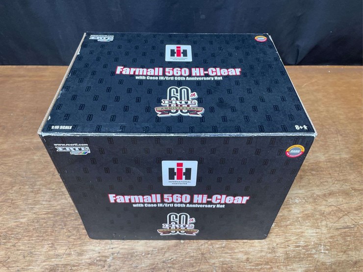 1/16-farmall-560-hi-clear-60th-anniversary-nib-ertl-image-2