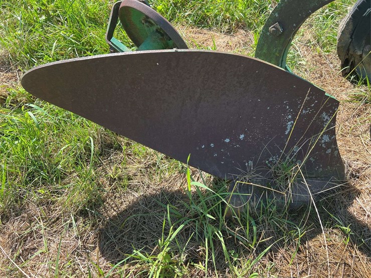 oliver-1-bottom-plow-image-13