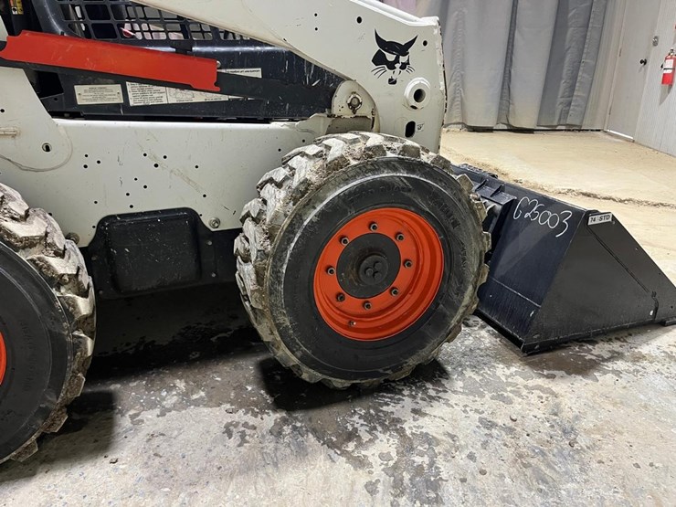 2022-bobcat-s740-image-16