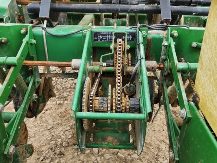 john-deere-7200-image-5
