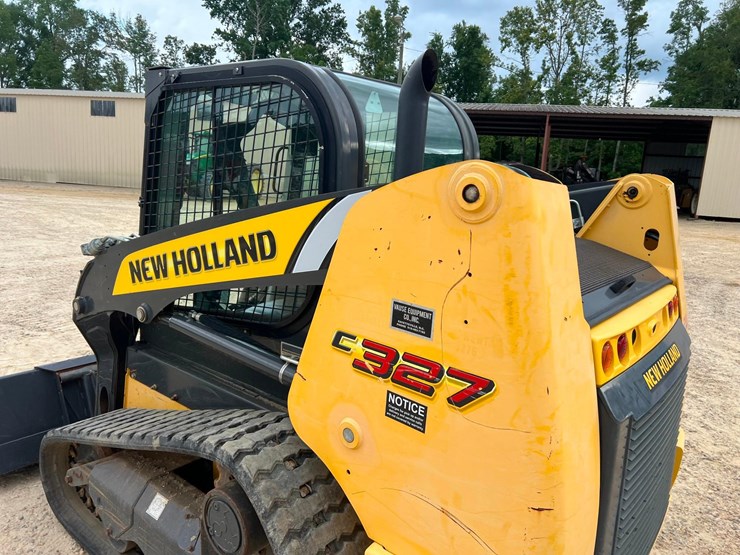 2021-new-holland-c327-image-33