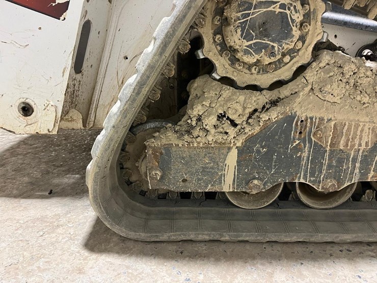 2022-bobcat-t76-image-18