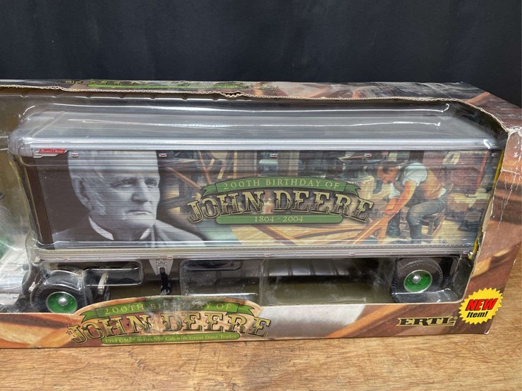 1/25-john-deere-semi-200th-birthday-nib-ertl-image-3