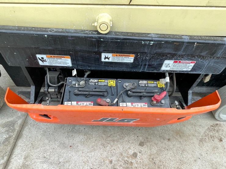 jlg-2630es-image-35