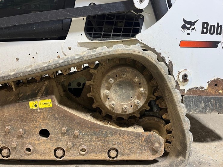 2015-bobcat-t770-image-14